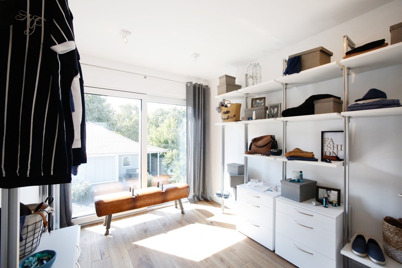 WOHLFÜHLOASE UNTER ZEITLOSEM SATTELDACH