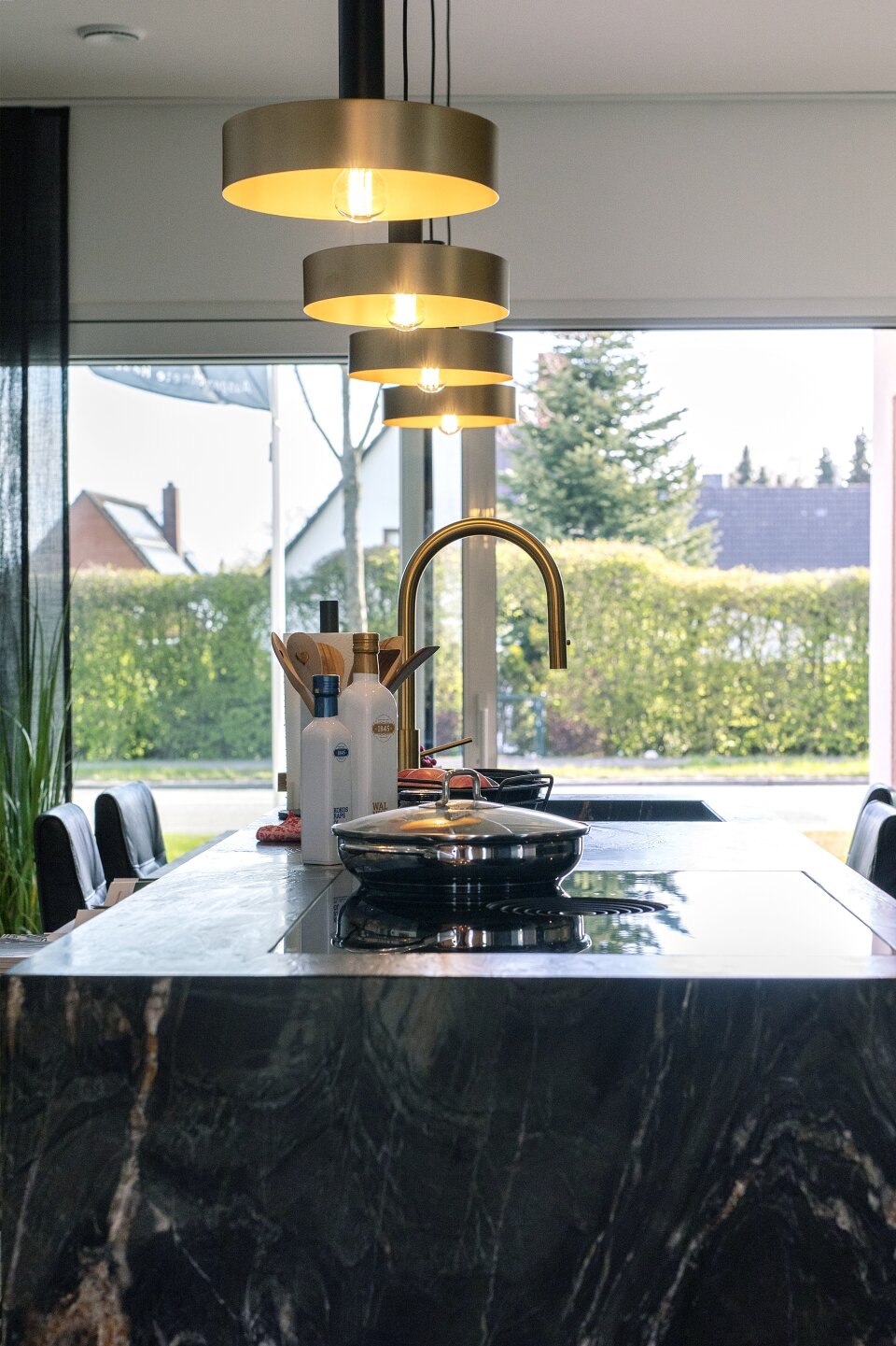 REPRÄSENTATIVES EINFAMILIENHAUS DER BESONDEREN ART