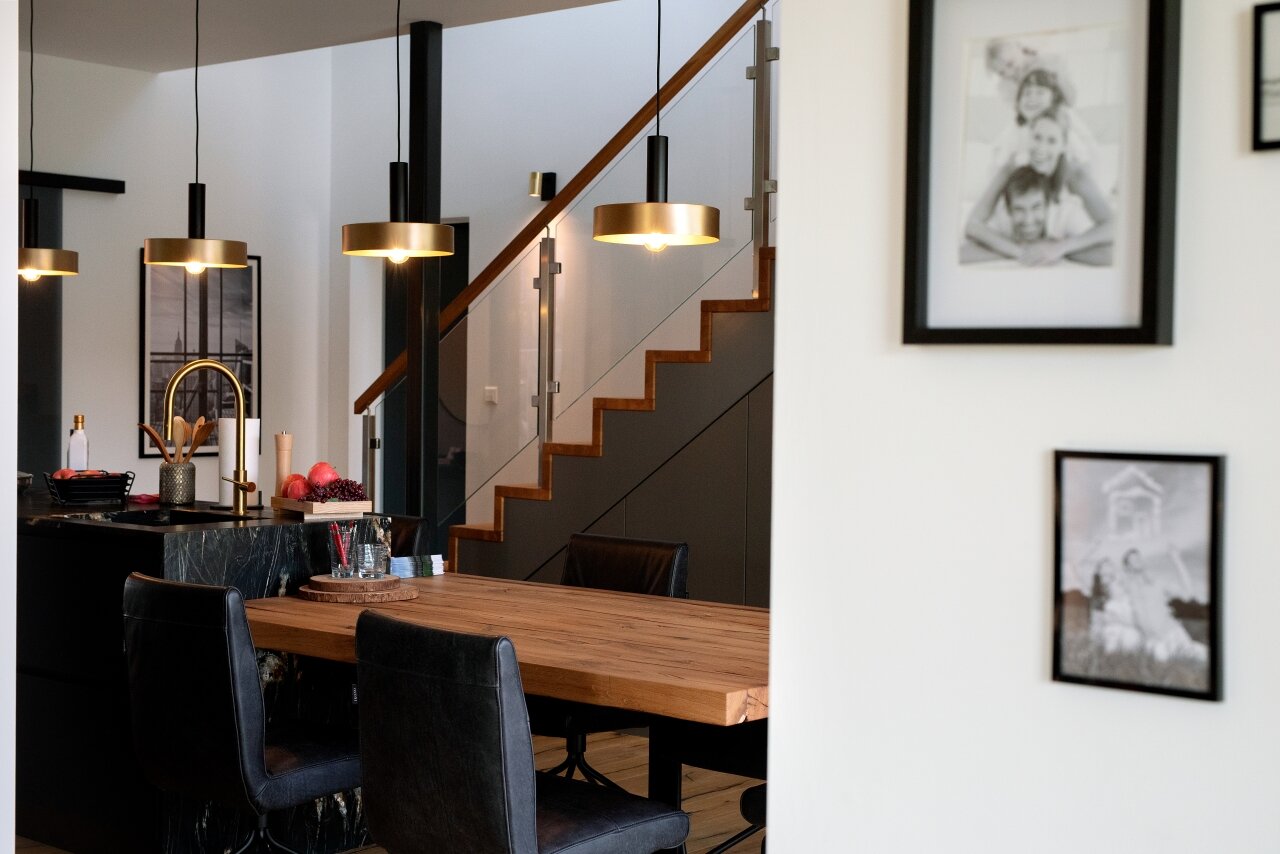 REPRÄSENTATIVES EINFAMILIENHAUS DER BESONDEREN ART