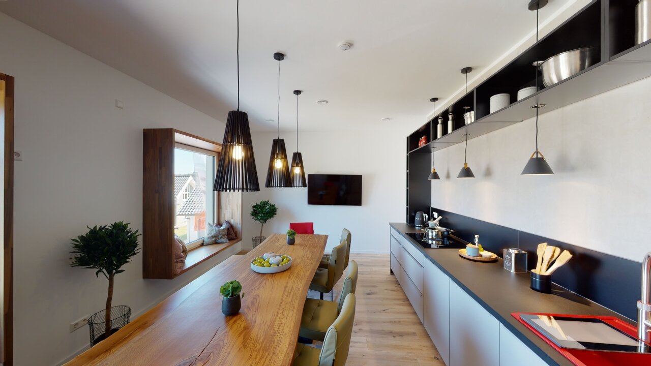 WOHLFÜHLOASE UNTER ZEITLOSEM SATTELDACH